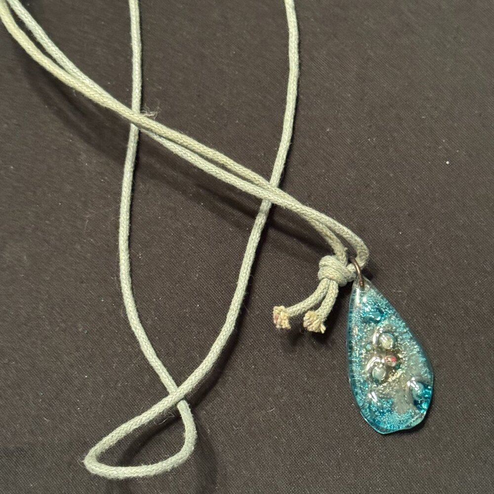 Vintage Fashion Necklace Glass Pendant with cord - Picture 2 of 2